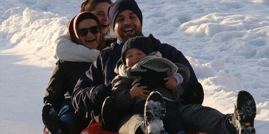 Bolu Yarıyıl Tatilinde Doğa Ve Kayak Tutkunlarının Gözde Mekanı Oldu