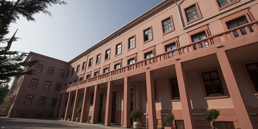 Adalet Bakanlığı: Ap'yi Ve Ab Kurumlarını Teröristleri Türk Adaleti Önüne Getirmeye Davet Ediyoruz