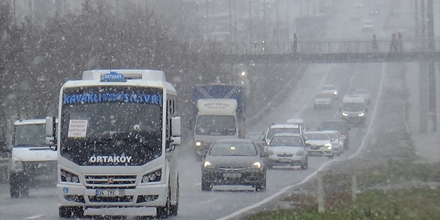 İstanbul'da Bugün Karla Karışık Yağmur Bekleniyor