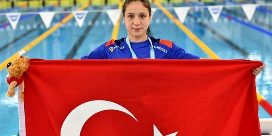 Milli Yüzücü Merve Tuncel Olimpiyat Biletini Aldı