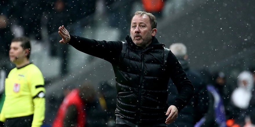 Beşiktaş'ın Yüzü Sergen Yalçın İle Gülüyor