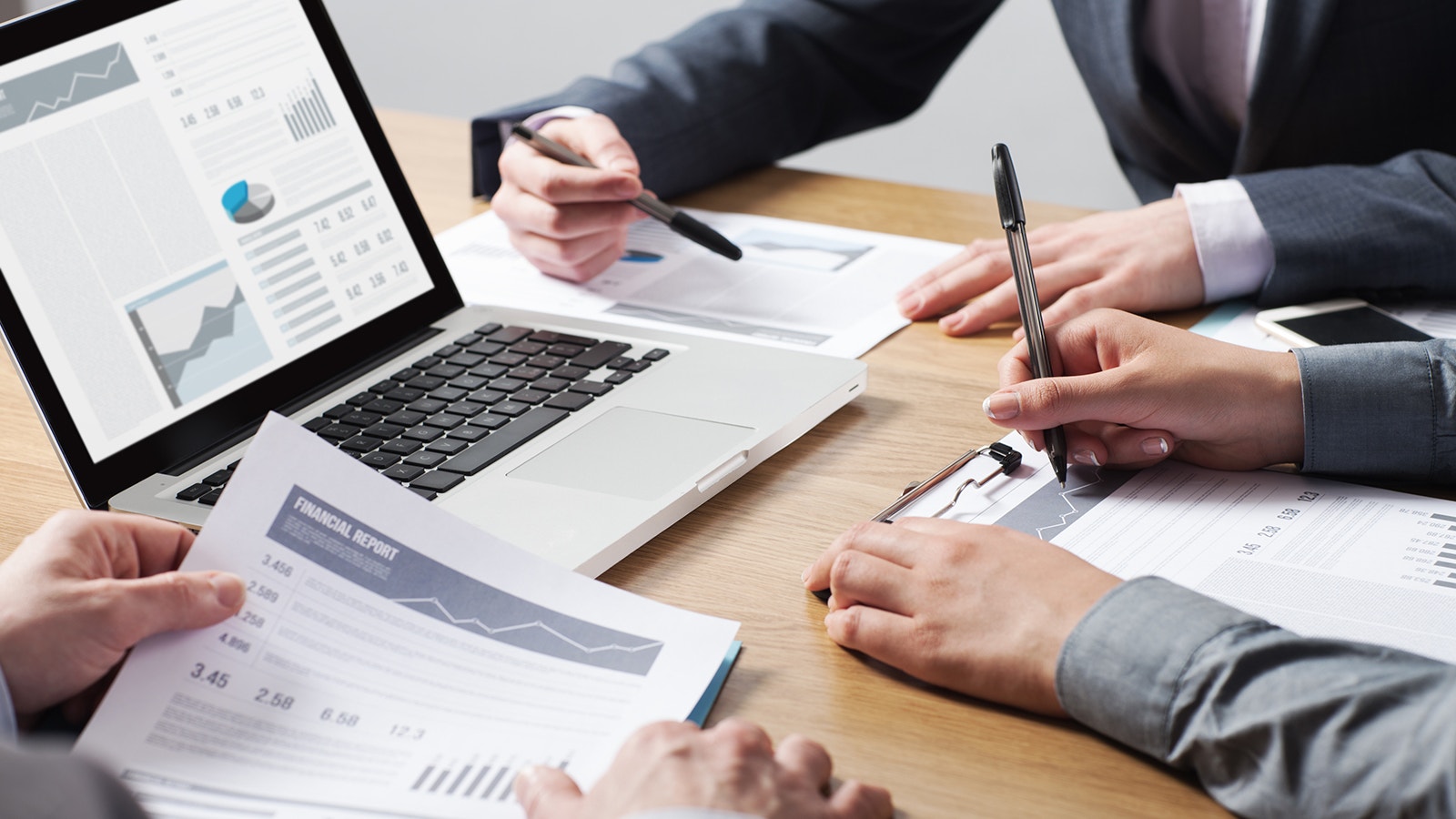 "Ekonomi iyi yönetilmediği için TL değer kaybedecek" yazan cezalandırılacak mı