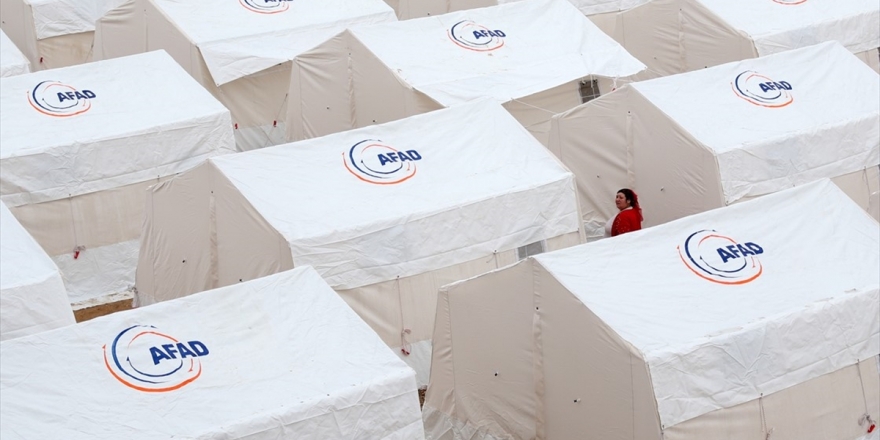 Elazığ Ve Malatya İçin Toplanan Yardım 96 Milyon 173 Bin 557 Liraya Ulaştı