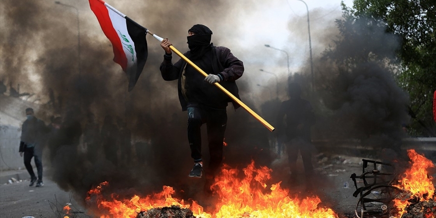 Irak'ta Sadr Destekçilerinin Gösteri Meydanlarından Çekilmesiyle Eylemler Yeniden Hız Kazandı