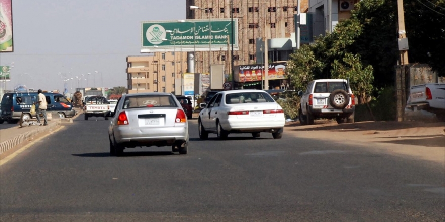 Sudan'da Yakıt Satışında 'Karne' Ve 'Kota' Uygulaması