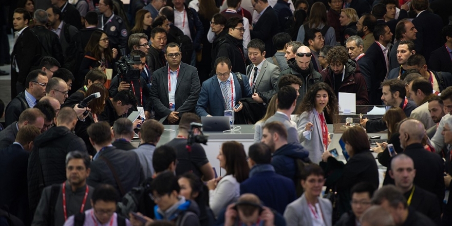 Teknoloji Şirketleri Koronavirüsten Dolayı Mobil Dünya Kongresi'nden Tek Tek Çekiliyor