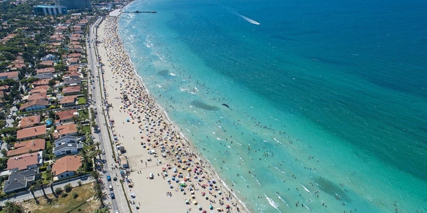 Çeşme Ege'nin Turizm Merkezi Olacak