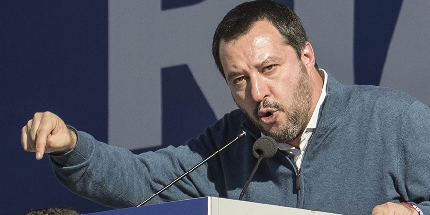Düzensiz Göçmenleri Gemiden İndirmeyen Salvini'nin Yargılanmasının Önü Açıldı