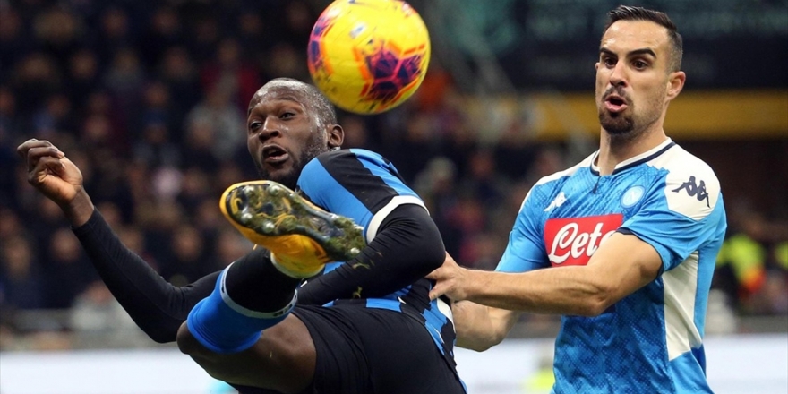 Napoli, Kupada Inter'den Avantajlı Skorla Döndü