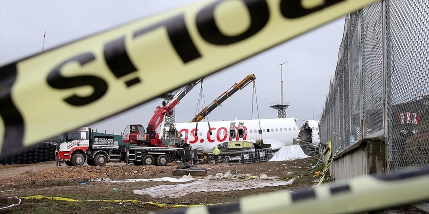 Uçak Kazası Soruşturmasında Kabin Görevlilerinin İfadesi Alındı