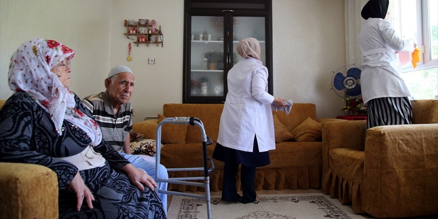 Devletten 517 Bin Kişiye Evde Bakım Hizmeti