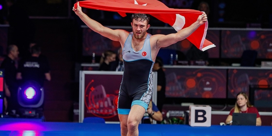 Milli Güreşçi Süleyman Karadeniz Avrupa Şampiyonu