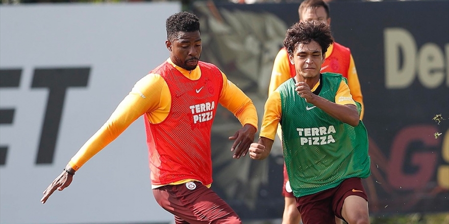 Galatasaray'da Mustafa Kapı Kadro Dışı Bırakıldı