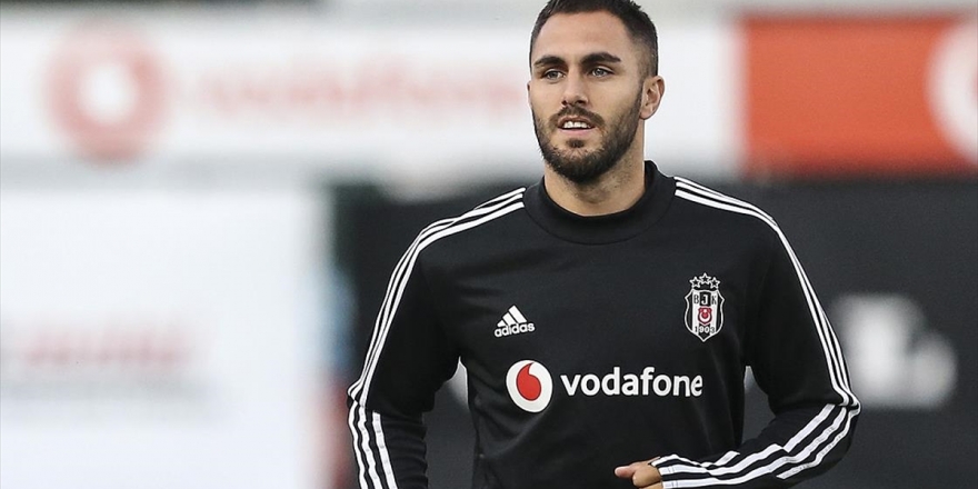 Beşiktaşlı Futbolcu Victor Ruiz: Şampiyonluk İmkansız Değil