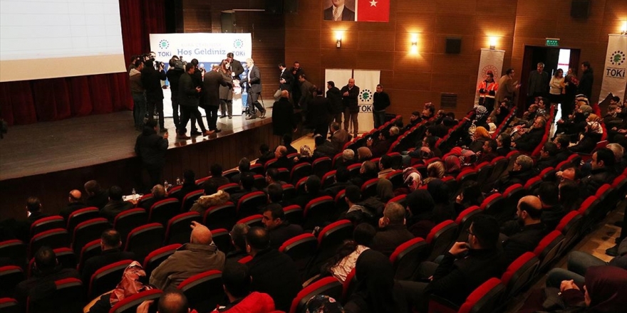 Elazığ'da 132 Rezerv Konut Kurayla Depremzedelere Tahsis Edildi