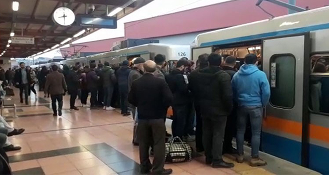 İstanbul'da metro seferlerinde aksama