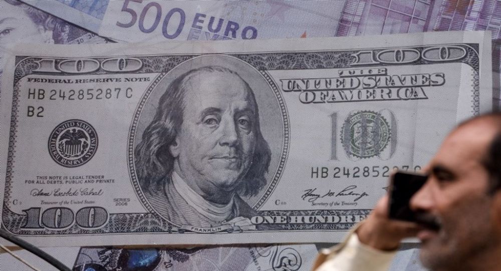 Bloomberg: Türk devlet bankaları 800 milyon dolar sattı