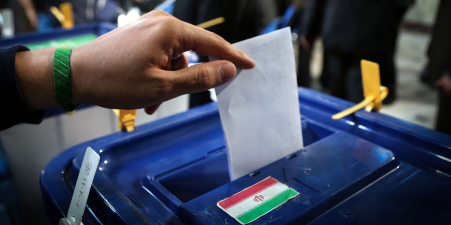 İran'da 11. Dönem Meclis Seçimleri İçin Oy Verme Süreci Başladı