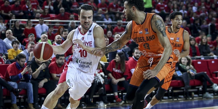 A Milliler, Avrupa Şampiyonası Elemelerine Yenilgiyle Başladı