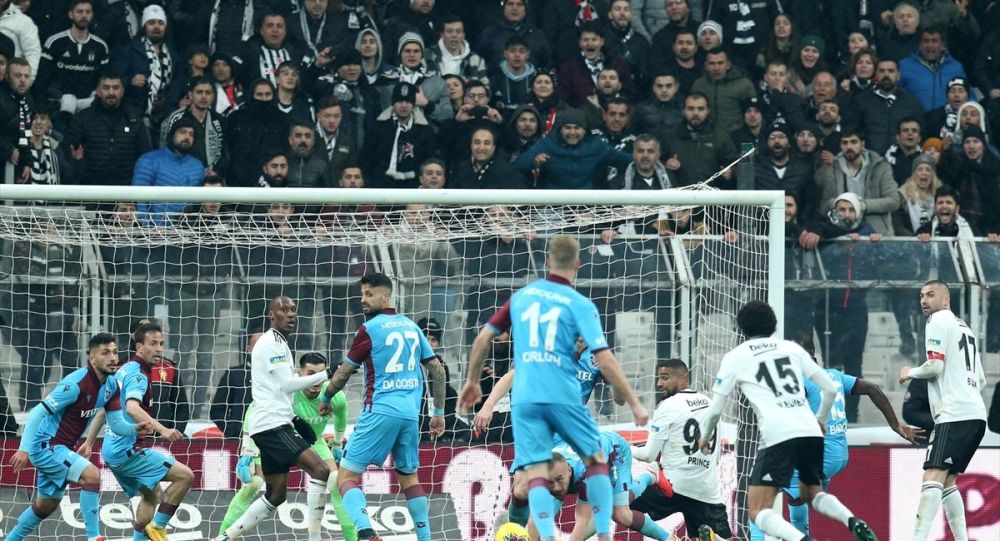 Beşiktaş - Trabzonspor Maçı Dostça Bitti 2 - 2