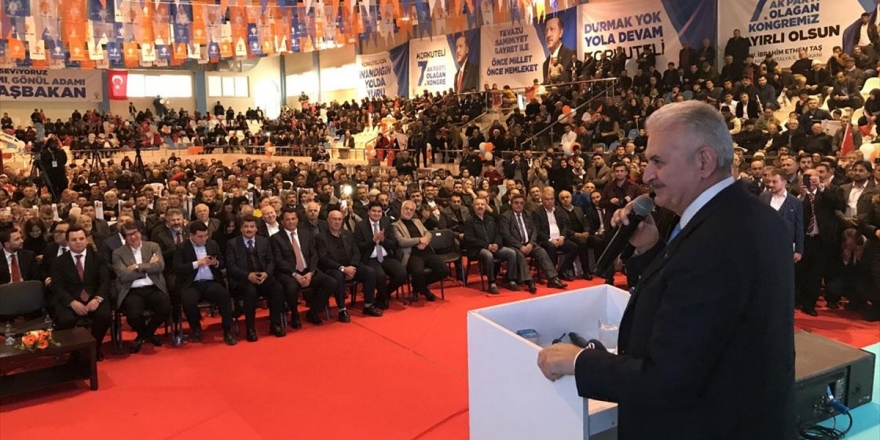 Eski TBMM Başkanı Yıldırım: Çılgınlık Yapmak İsteyen Olursa Bedelini Öder