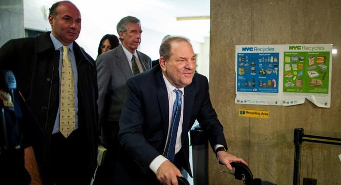 Yapımcı Harvey Weinstein tecavüzden suçlu bulundu