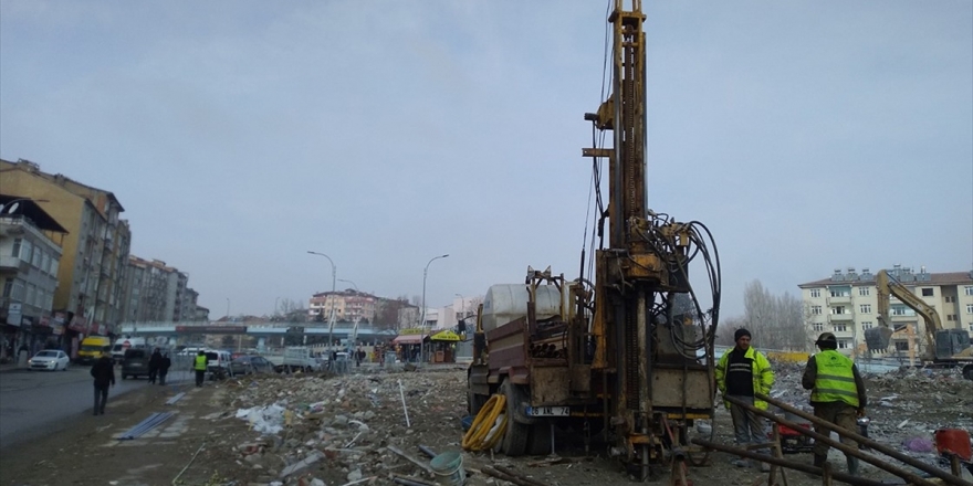 Elazığ'da İnşa Edilecek Konutlar İçin Zemin Etüt Çalışmaları Başladı