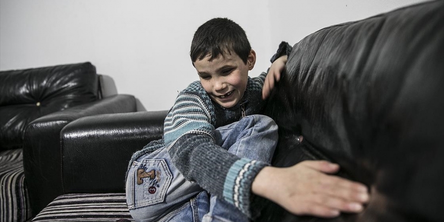İdlibli Küçük Muhammed Savaşın Kararttığı Gözlerine Yeniden Kavuşmak İstiyor