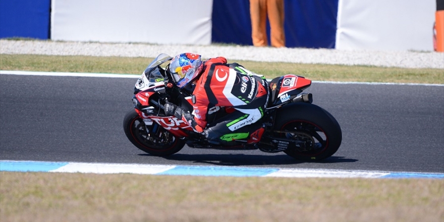 Milli Motosikletçiler Piste Çıkıyor