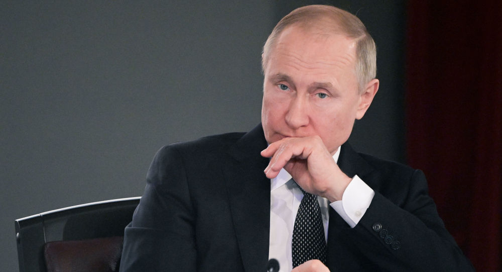 Putin: Devlet yetkililerinin yurtdışında varlık bulundurma yasağı fikrine katılıyorum