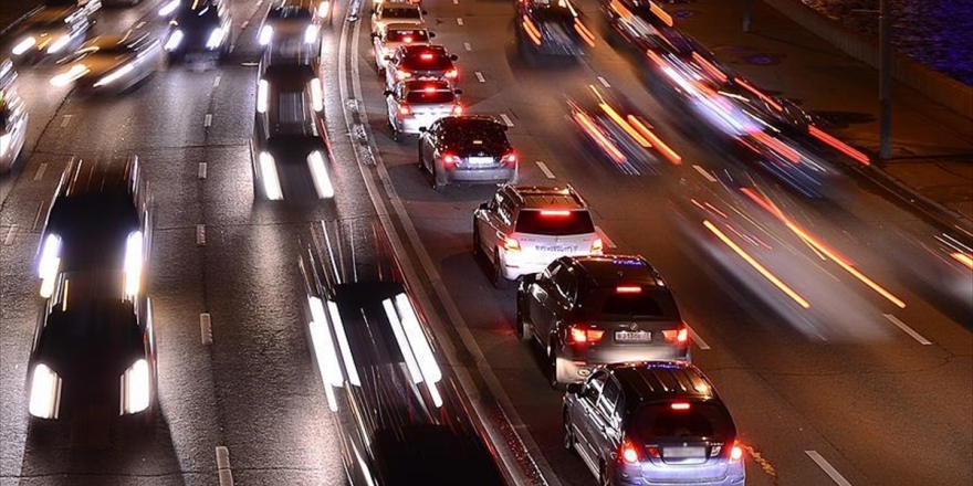 Trafiğe 1 Ayda 94 Bin 540 Aracın Kaydı Yapıldı