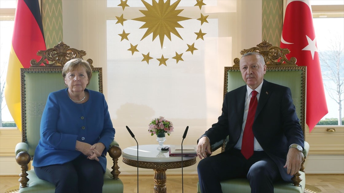 Cumhurbaşkanı Erdoğan İle Almanya Başbakanı Merkel Telefonda Görüştü
