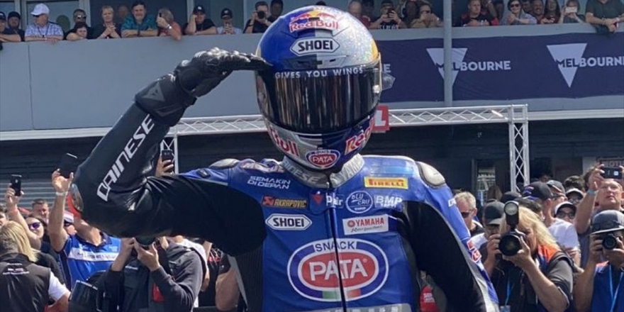 Toprak Razgatlıoğlu'ndan Mehmetçiğe Destek