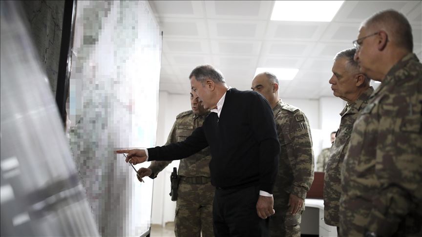 Akar ve komutanlar sınırda: Sıfır noktasında incelemelerde bulunuldu