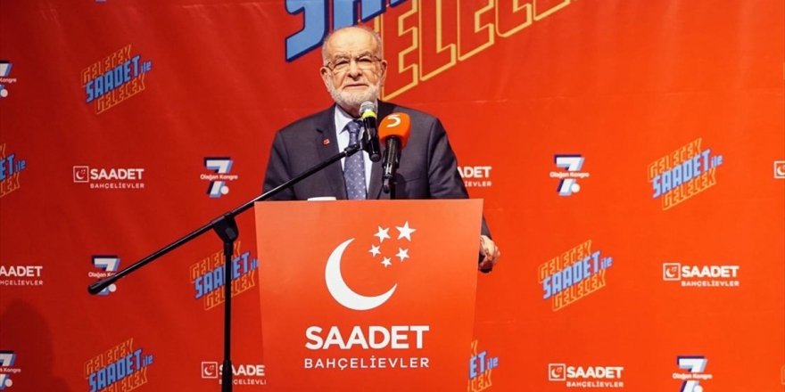 Karamollaoğlu, Partisinin Bahçelievler 7. Olağan Kongresi'nde Konuştu