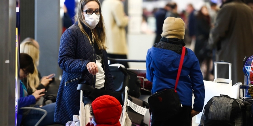 İtalya'da Kovid-19'dan Ölenlerin Sayısı Artıyor