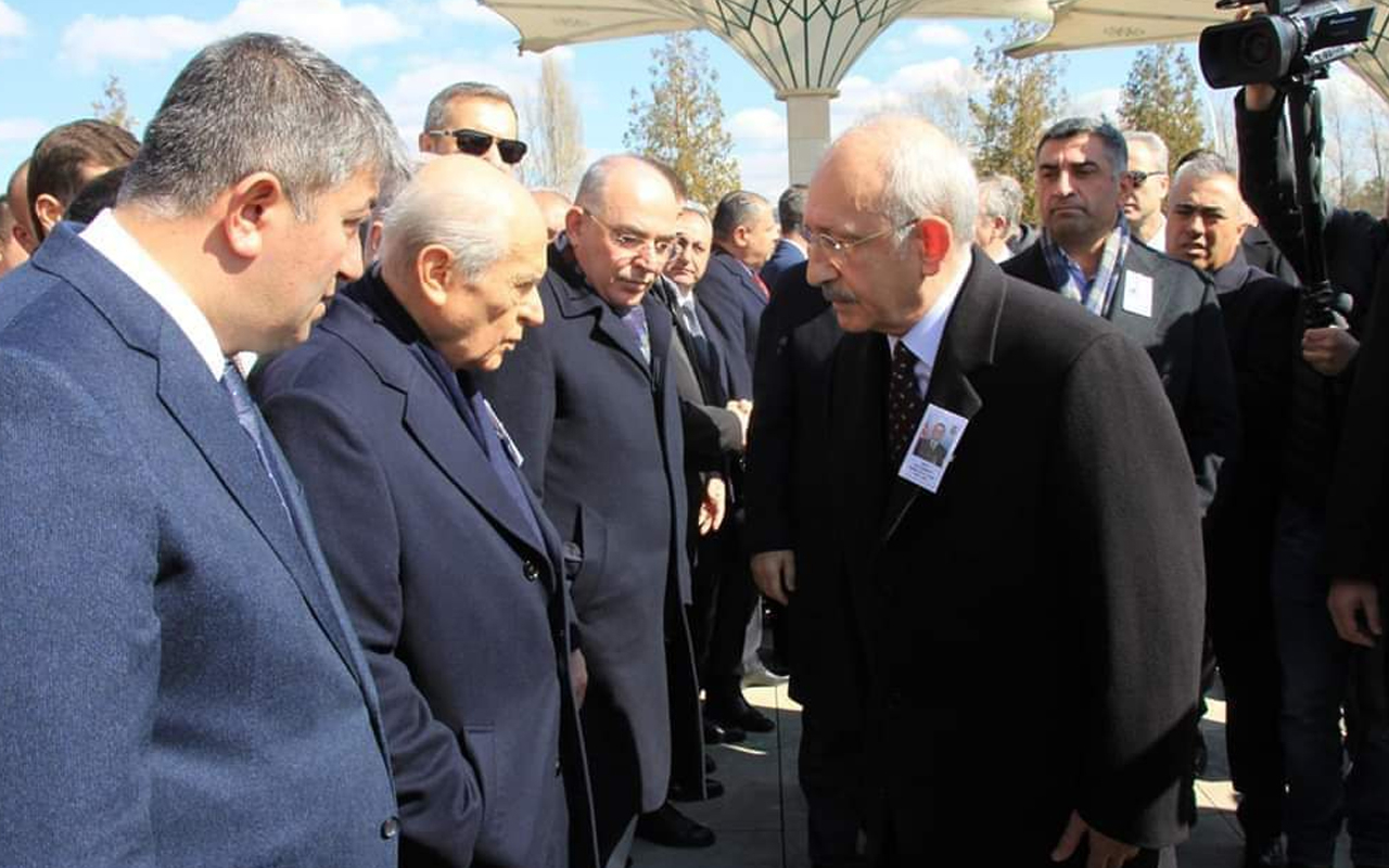 Şehit Cenazesinde Bahçeli Kılıçdaroğlu'nun elini sıkmadı