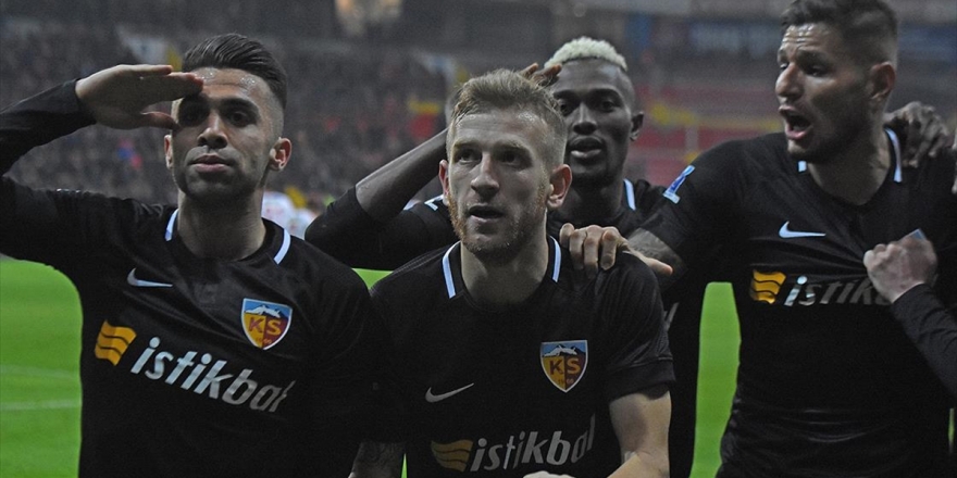 Kayserispor 3 Puanı Tek Golle Aldı