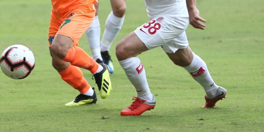 Türkiye Kupası Yarı Finalinde 'Antalya Derbisi' Heyecanı