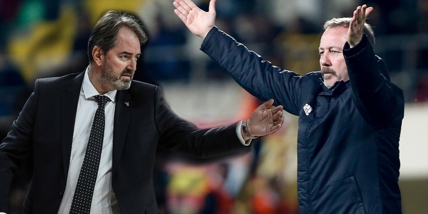 Beşiktaş Futbol Ve Basketbolda Eski Kaptanlarıyla Çıkışa Geçti