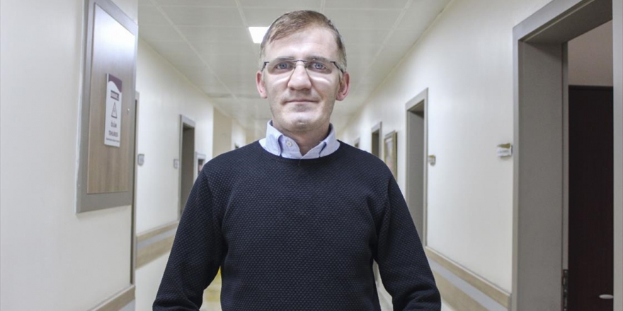 Albinizm Hastaları Teleskopik Gözlük Ve Büyük Puntolu Kitap İstiyor