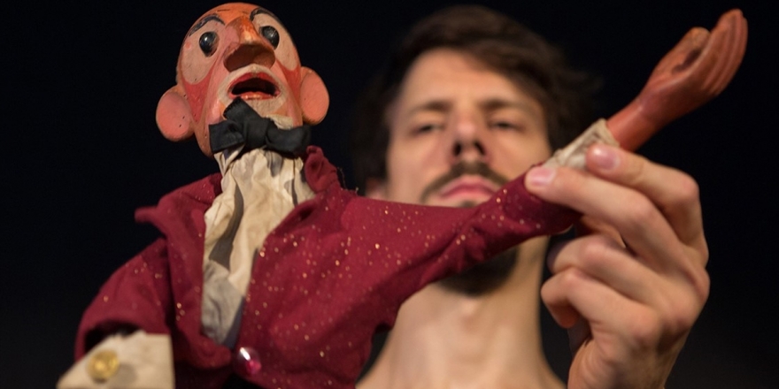 Dünyaca Ünlü Kuklalar İzmir'de Sahne Hazırlığında