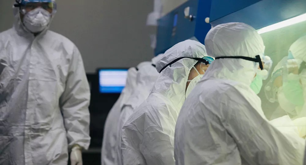 Çinli bilim insanları: Koronavirüs mutasyon geçiriyor