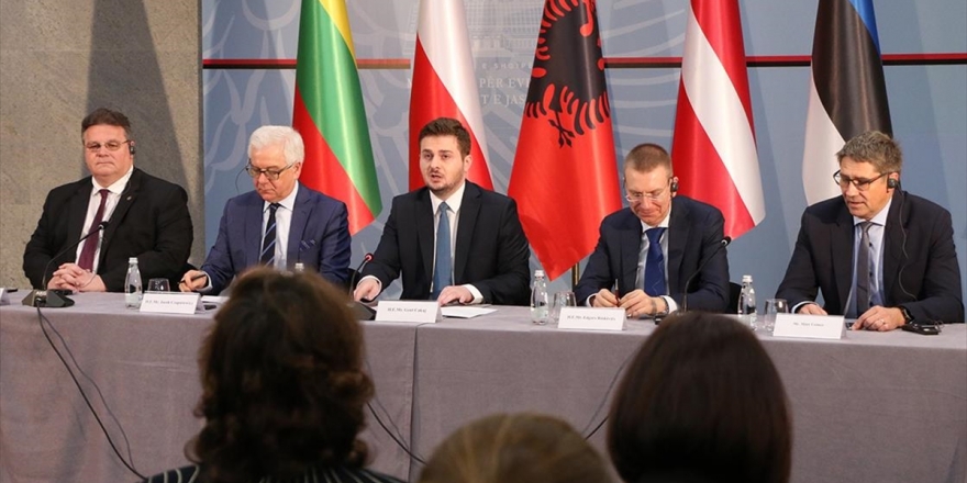 AB 'Genişleme Dostları' Grubu, Arnavutluk'la Müzakerelerin Başlatılmasını İstiyor