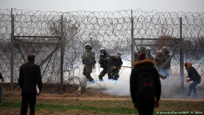 Berlin: Yunanistan AB hukukunu ihlal etmiyor