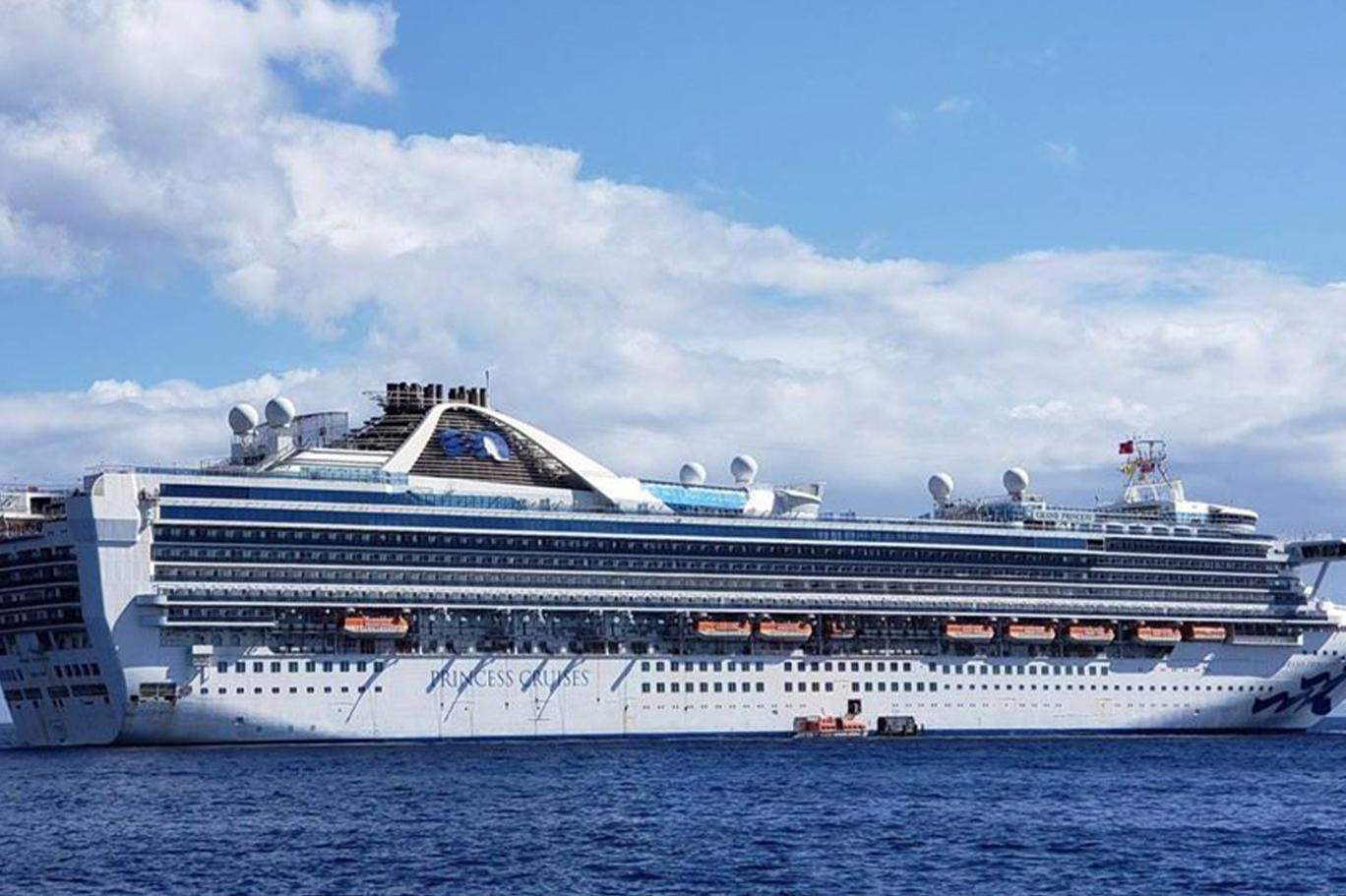 3 bin 500 kişilik dev yolcu gemisinde koronavirüs tespit edildi