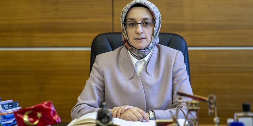 Ak Parti Kadın Kolları 8 Mart'ı Kahraman Türk Kadınlarına İthaf Etti