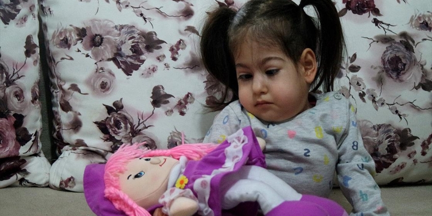 Küçük Ravzanur Yaşından Fazla Hastalıkla Mücadele Ediyor