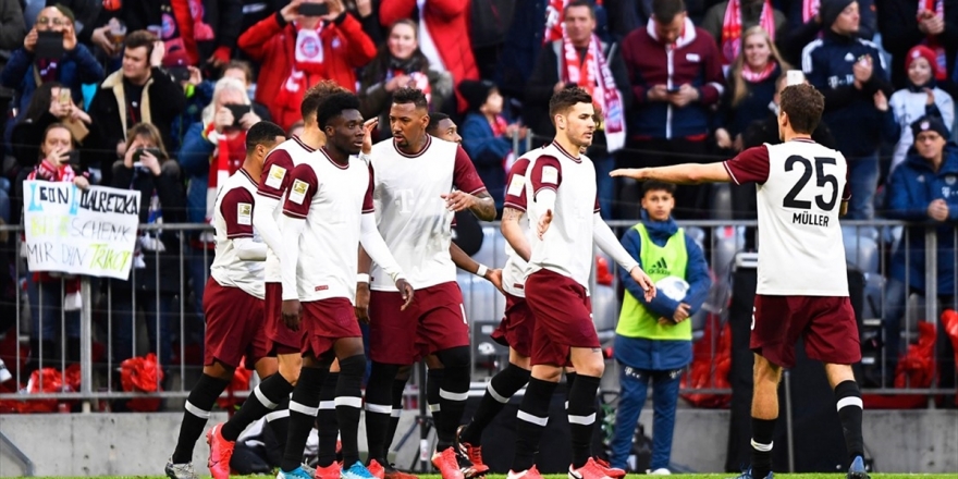 Lider Bayern Münih Sahasında Augsburg'u 2-0 Yendi
