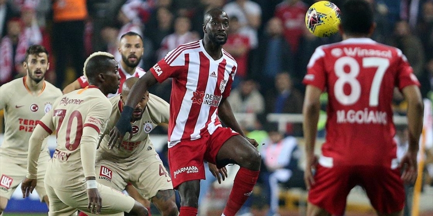Galatasaray Galibiyet Serisini Sivas'ta Bıraktı